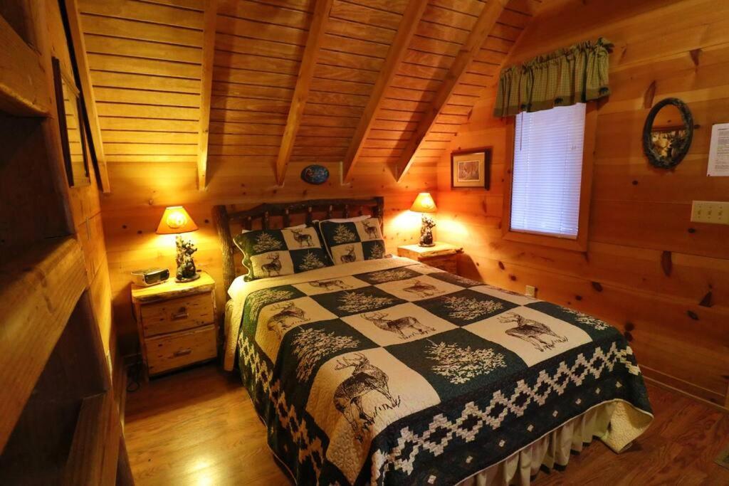 Cozy Cabin W/ Fireplace 3 Minutes To Helen! #2. Dış mekan fotoğraf